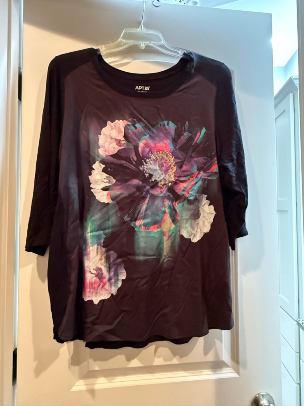 Apt. 9 Black Long Sleeve Floral Print Tee